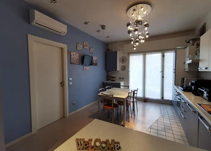 Vendégház Ai Giardini -vicino Ospedale Borgo Trento E Centro Storico 4*