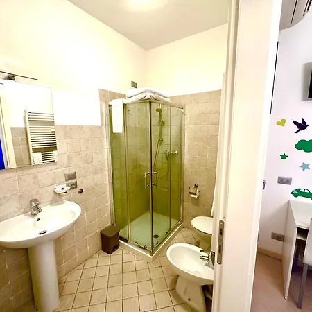 Ai Giardini -vicino Ospedale Borgo Trento E Centro Storico 2*