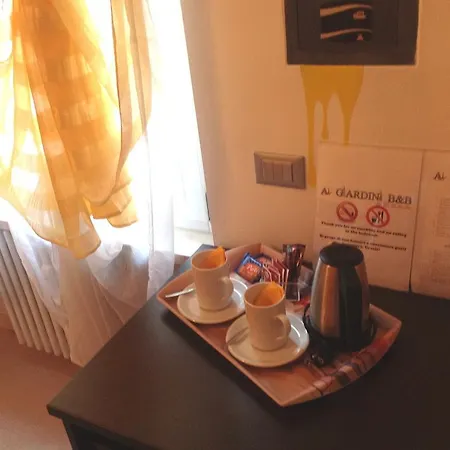 Guest house Ai Giardini -vicino Ospedale Borgo Trento E Centro Storico