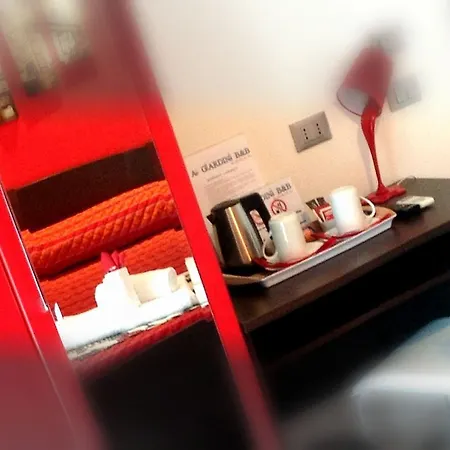 Guest house Ai Giardini -vicino Ospedale Borgo Trento E Centro Storico 2*