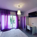 Ai Giardini -vicino Ospedale Borgo Trento E Centro Storico Гостевой дом 3*