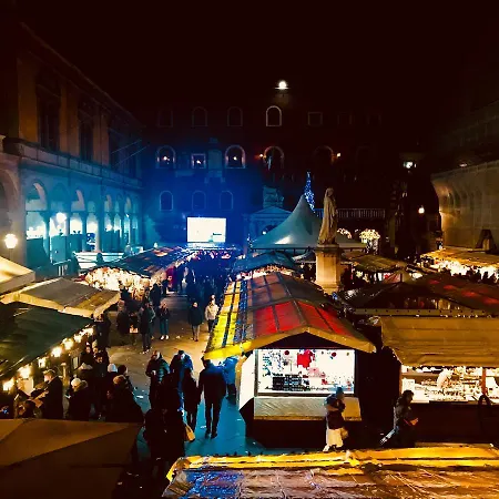 Ai Giardini -vicino Ospedale Borgo Trento E Centro Storico 3*
