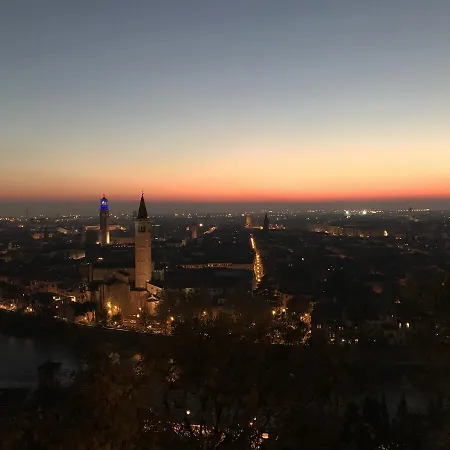 بيت ضيافة Ai Giardini -vicino Ospedale Borgo Trento E Centro Storico