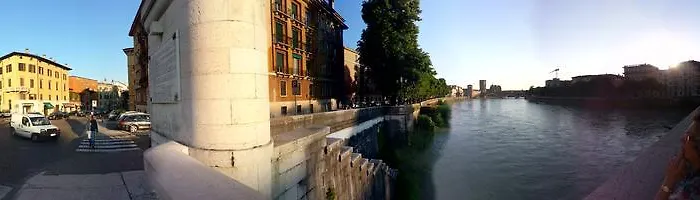 Ai Giardini -vicino Ospedale Borgo Trento E Centro Storico بيت ضيافة فيرونا